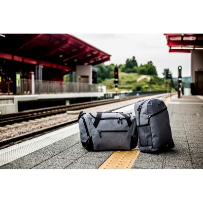 clients/infiniprinting/ax/photos_BD/AX10446-P3-Sac-a-dos-pour-ordinateur-portable-15"-publicitaire-gris.jpg